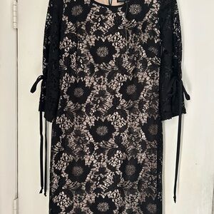 Karin Stevens Black and Cream Floral Lace Dress